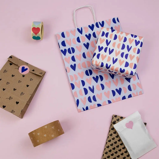 50x papieren tasjes Happy Hearts A5