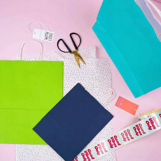 50x papieren tassen Blauw (navy) in diverse formaten