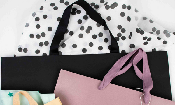 Luxe papieren tassen voor de herfstcollectie: zo zet je jouw winkel op scherp