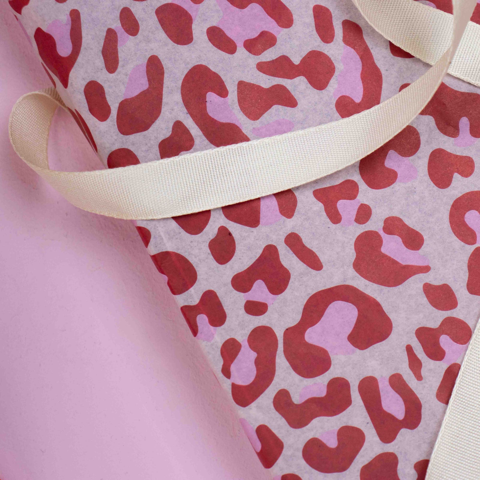 Vloeipapier 35x50cm Leopard Pink