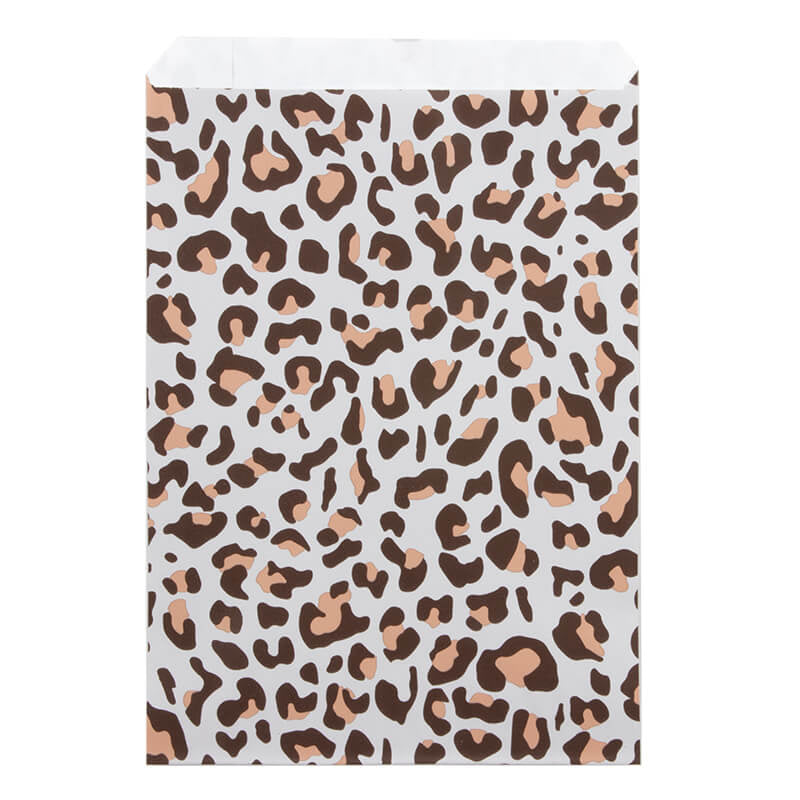 200x Papieren Zakjes Leopard 17x25cm