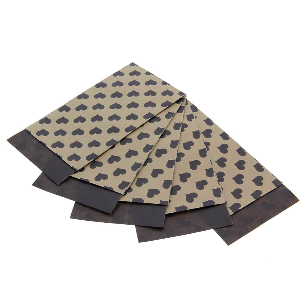 200 x Papieren Zakjes Bruin met zwarte hartjes 7x13cm