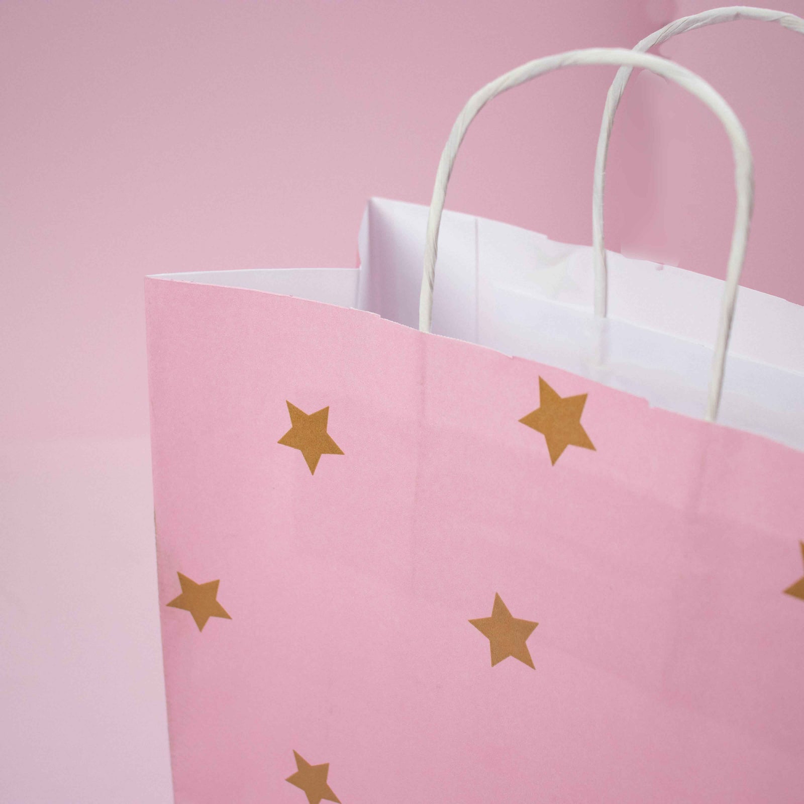 50x papieren tasjes Stars Gold A3